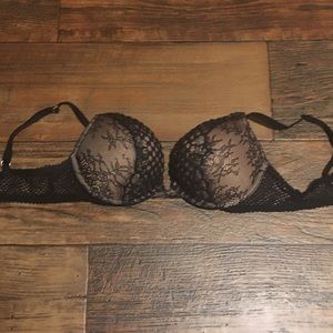 NWOT Victoria’s Secret Bombshell Bra Fishnet&Lace